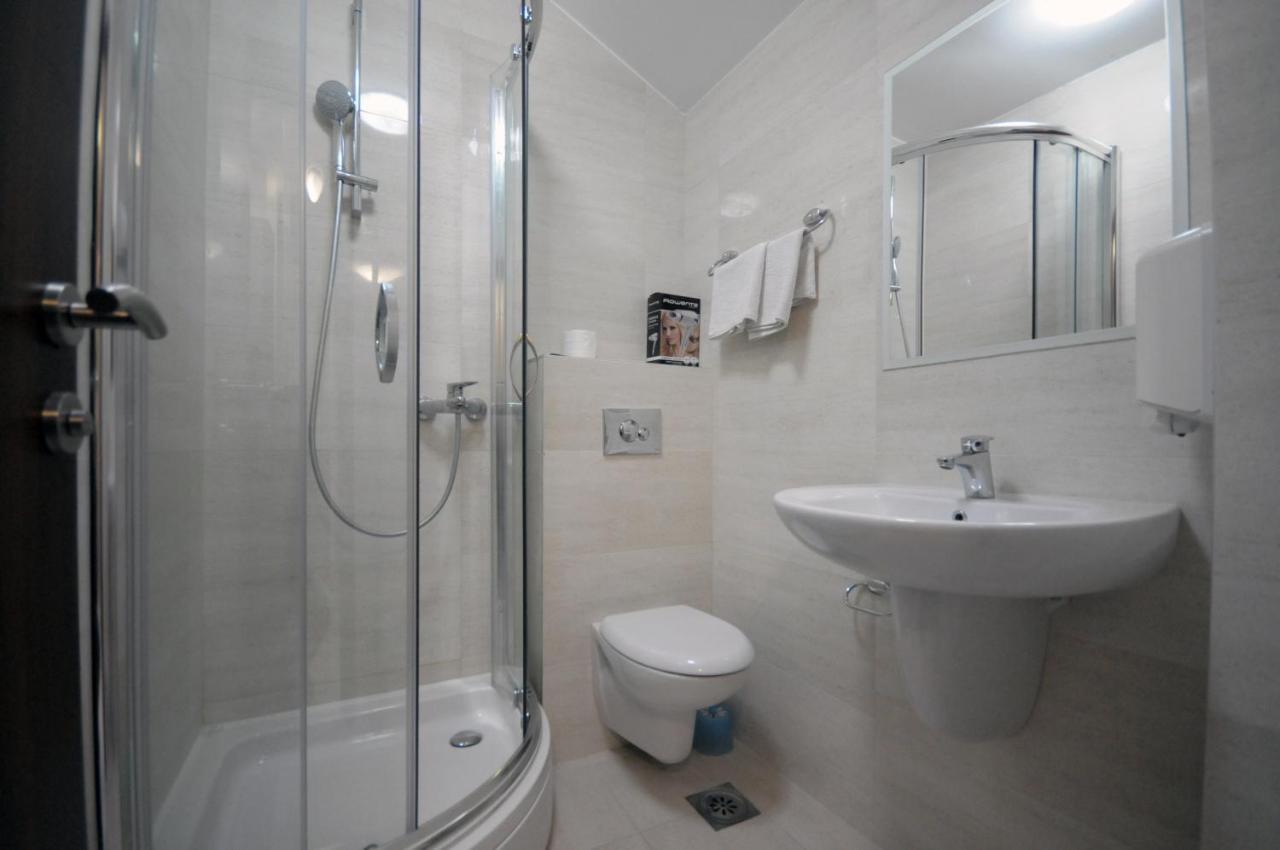 Apartments Anita Budva Bagian luar foto