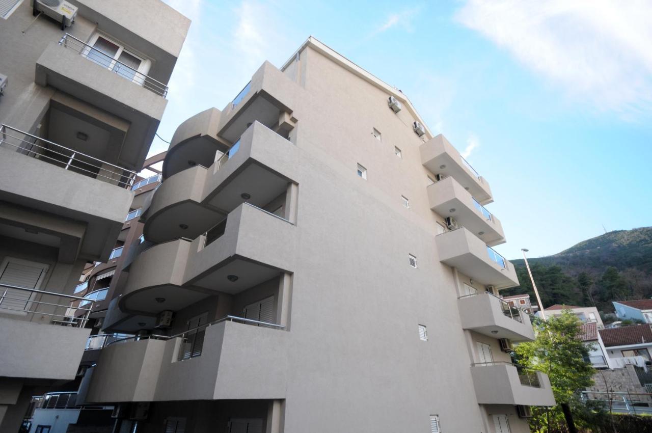 Apartments Anita Budva Bagian luar foto
